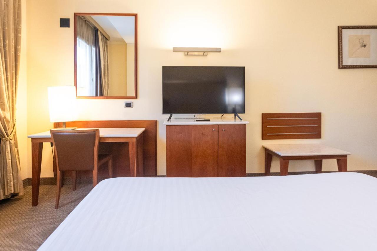 Hotel Airone - Ombrellone Incluso Al Bagno Dolce Vita A Marina Dal 1 Giugno Al 15 Settembre Grosseto Luaran gambar