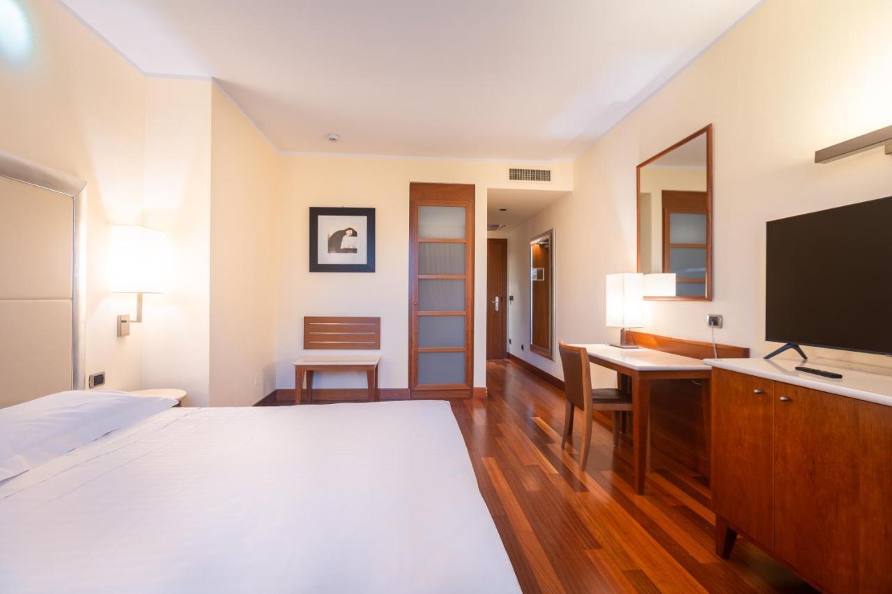 Hotel Airone - Ombrellone Incluso Al Bagno Dolce Vita A Marina Dal 1 Giugno Al 15 Settembre Grosseto Luaran gambar
