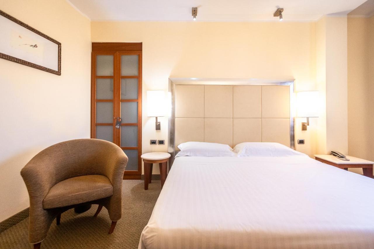 Hotel Airone - Ombrellone Incluso Al Bagno Dolce Vita A Marina Dal 1 Giugno Al 15 Settembre Grosseto Luaran gambar