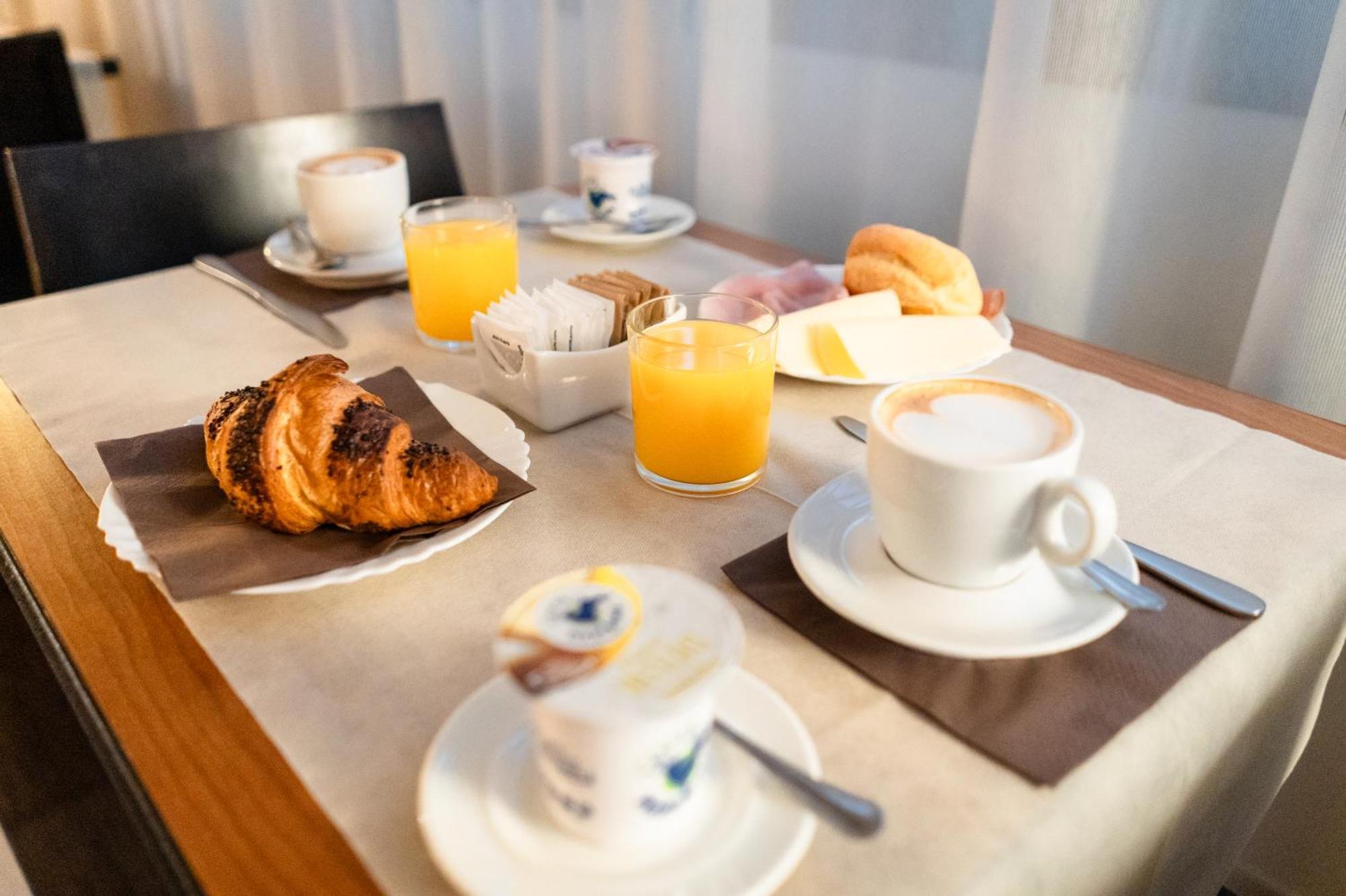 Hotel Airone - Ombrellone Incluso Al Bagno Dolce Vita A Marina Dal 1 Giugno Al 15 Settembre Grosseto Luaran gambar