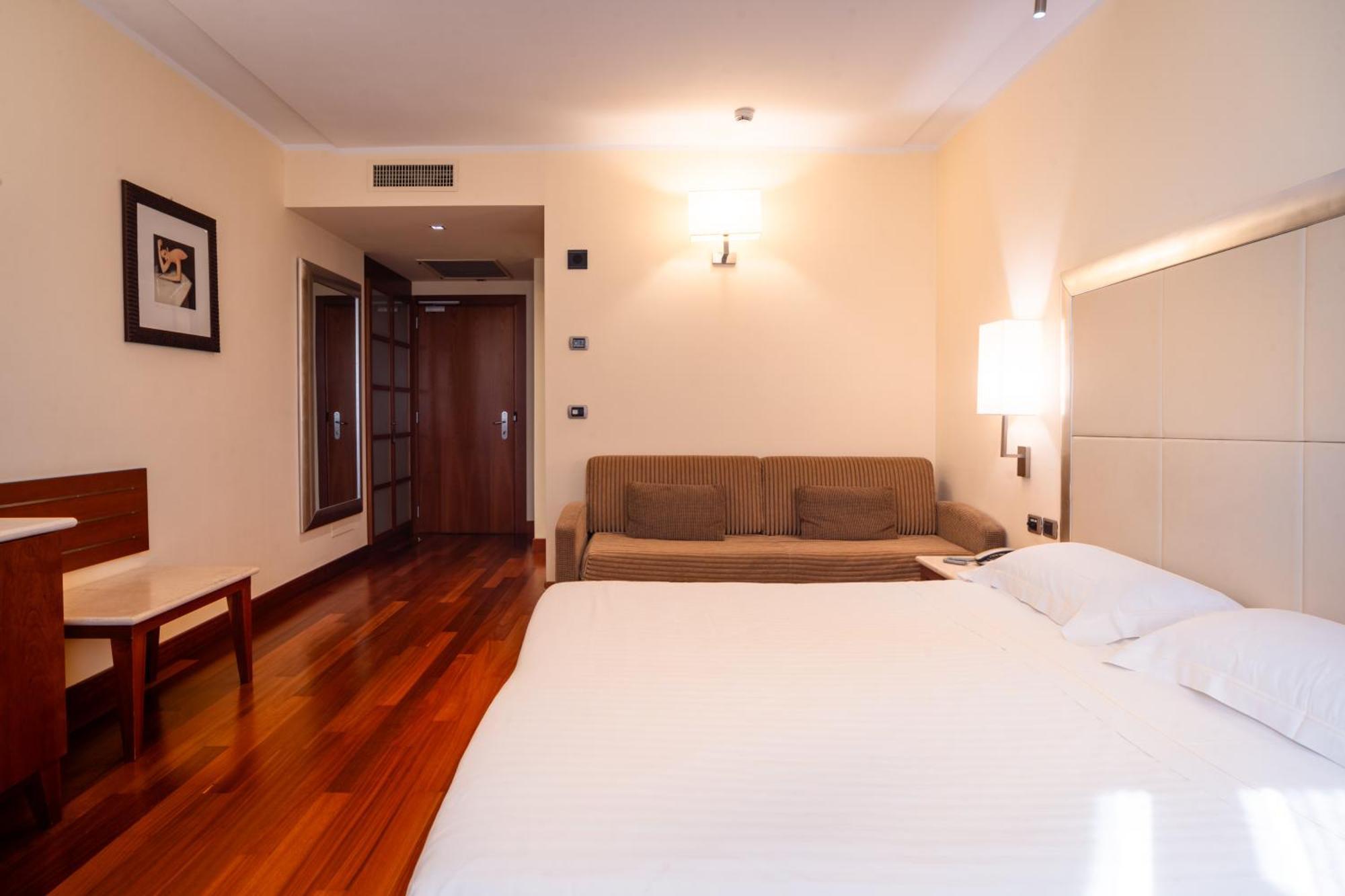 Hotel Airone - Ombrellone Incluso Al Bagno Dolce Vita A Marina Dal 1 Giugno Al 15 Settembre Grosseto Luaran gambar